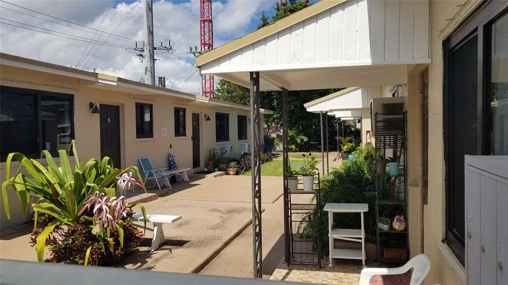 Hallandale Beach, FL 33009,615 NE 7th St