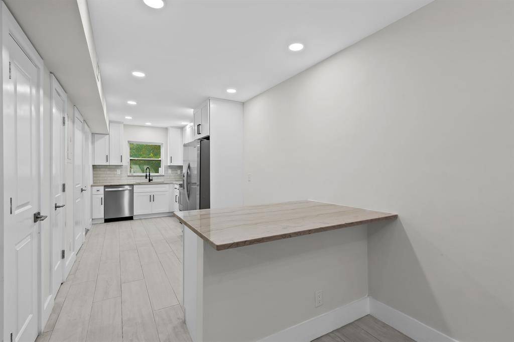 Fort Lauderdale, FL 33304,1339 NE 4 AVE #UPSTAIRS