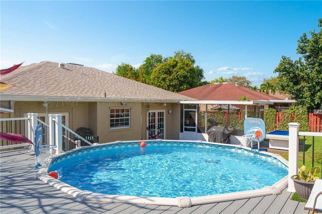 Cooper City, FL 33328,4984 SW 95th Ave