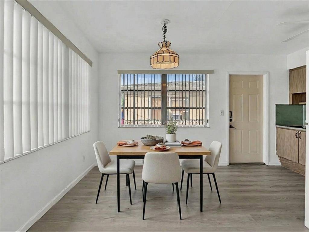 North Miami Beach, FL 33162,2193 NE 172nd St #2193