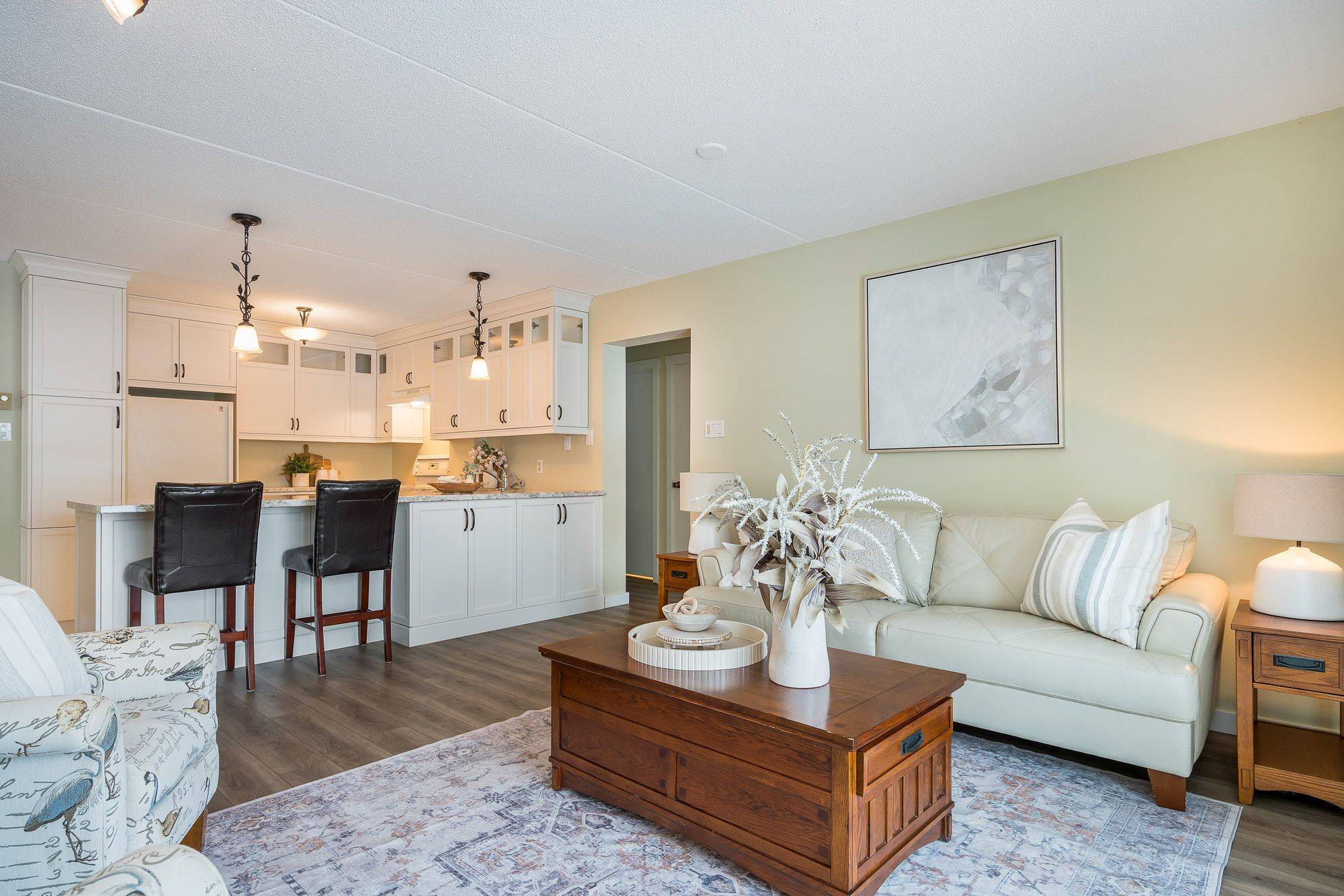 Collingwood, ON L9Y 5B7,44 Trott BLVD #25