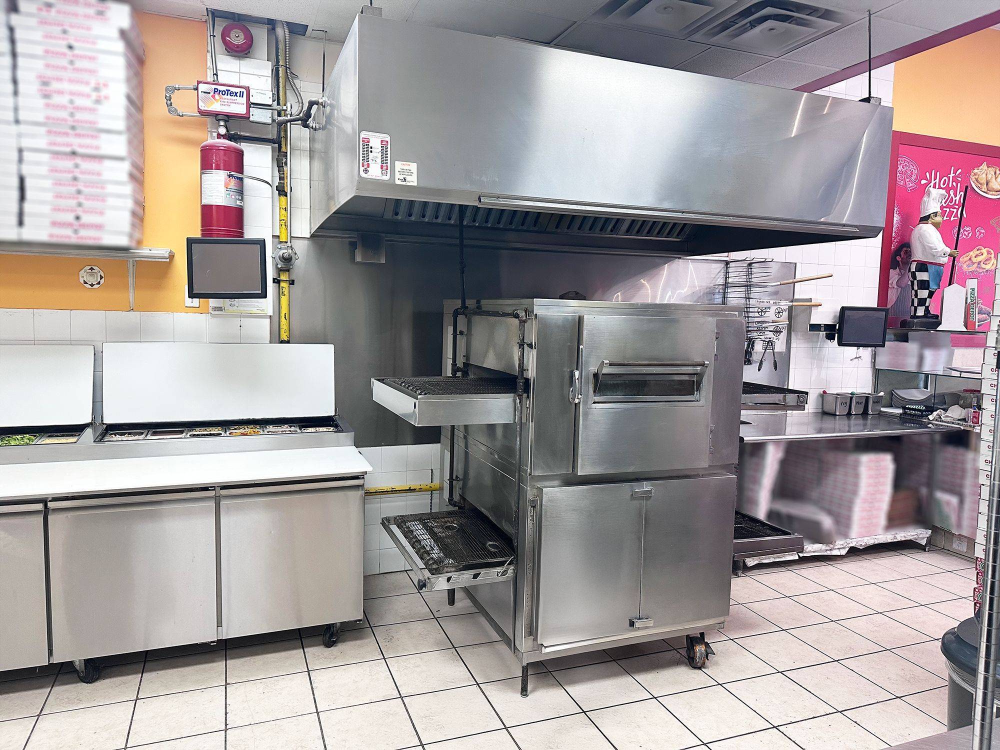 Brampton, ON L6T 5P1,148 West DR #104