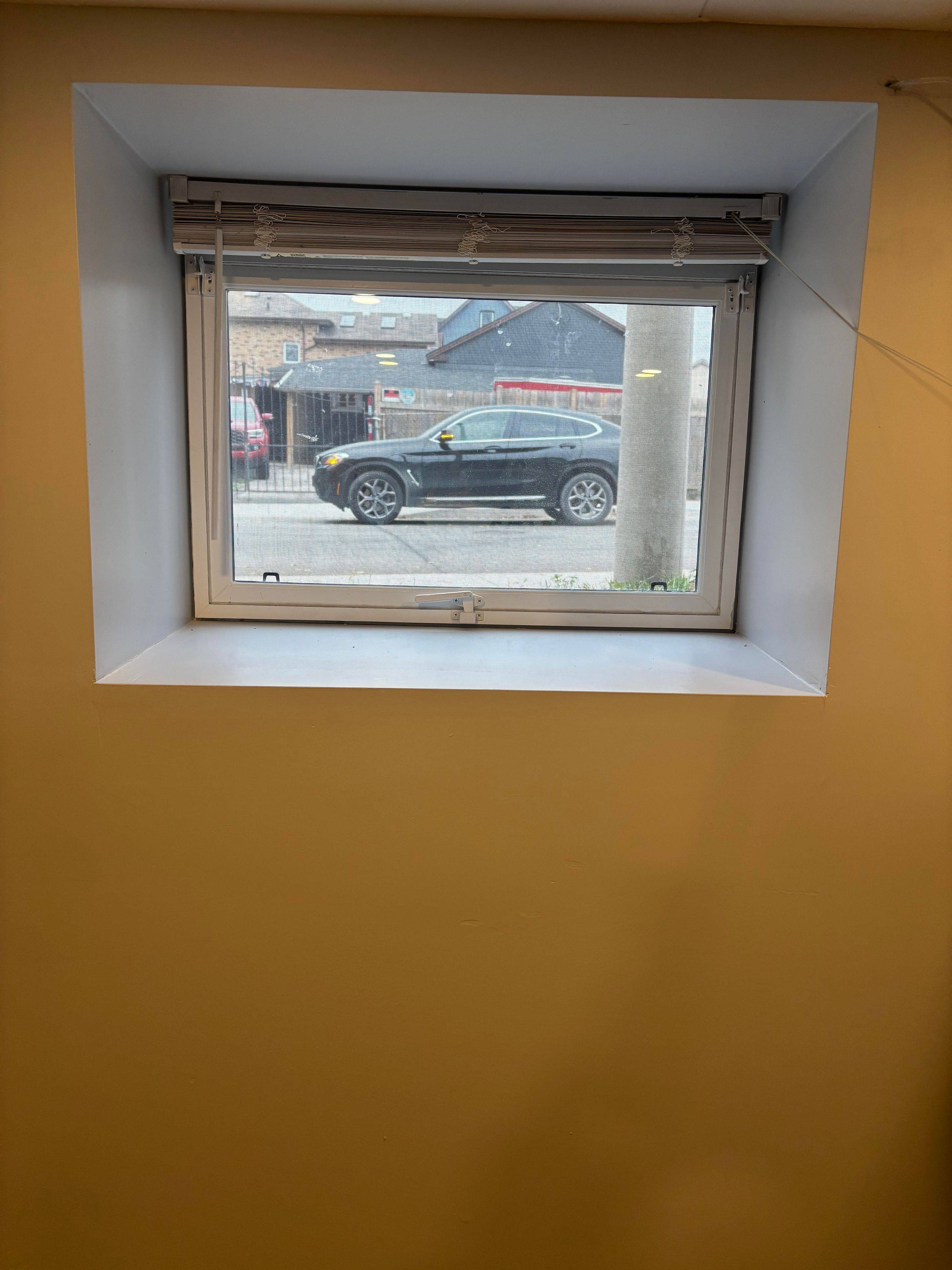 Hamilton, ON L8R 2R2,226 Bay ST