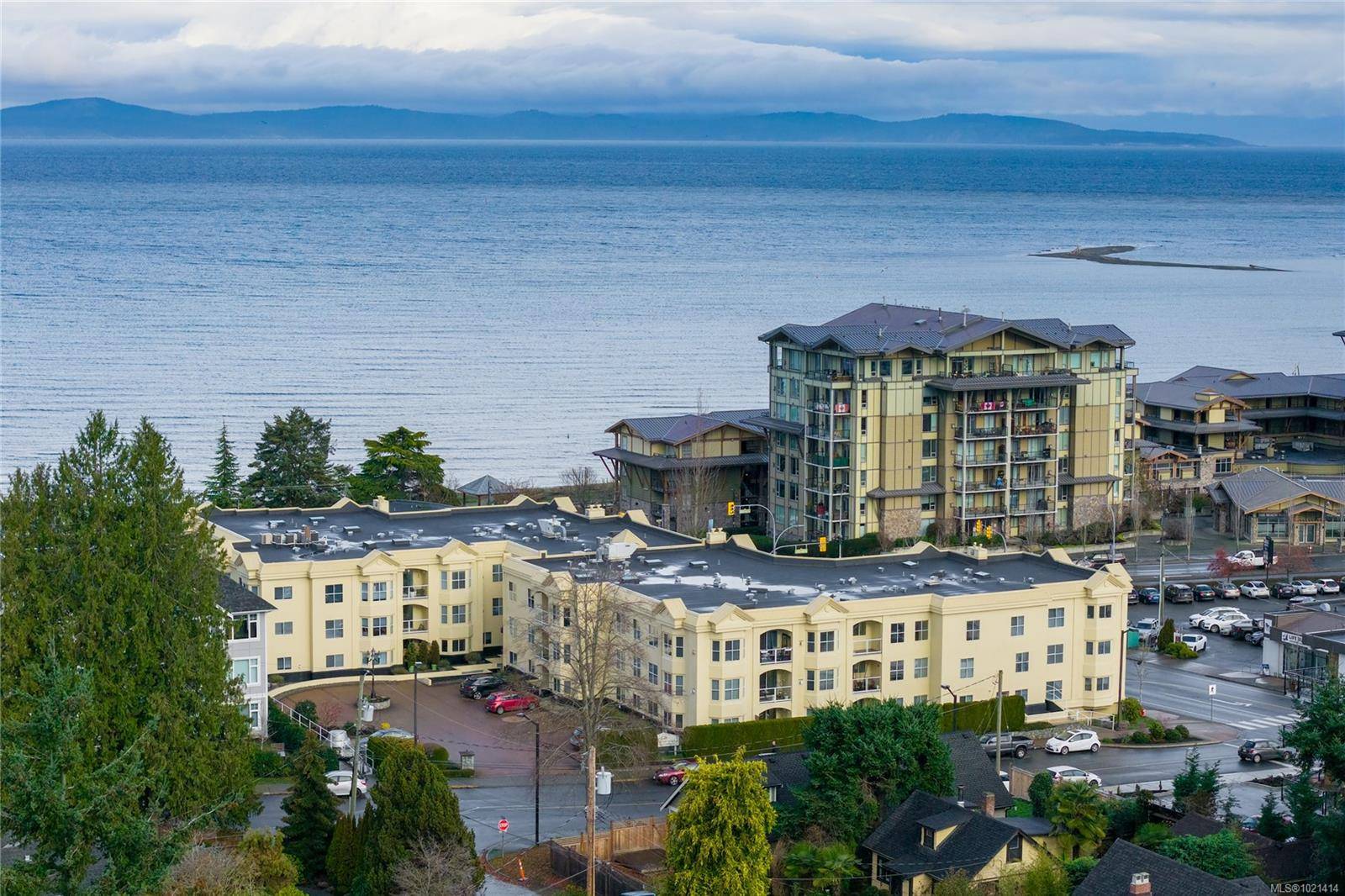 Parksville, BC V9P 2P3,220 ISLAND Hwy W #406