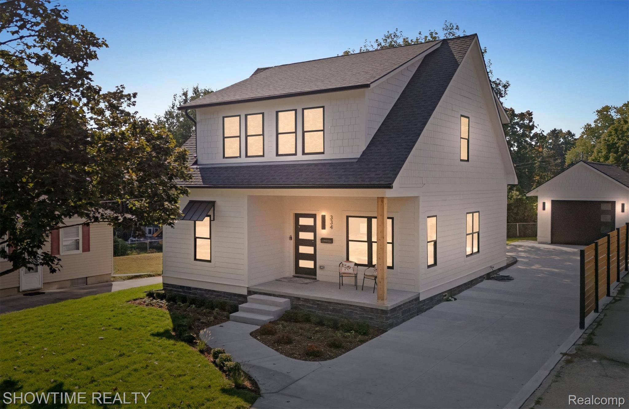 Rochester, MI 48307,334 Romeo RD