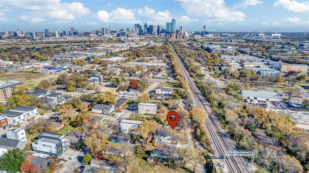 Dallas, TX 75212,917 Walkway Street