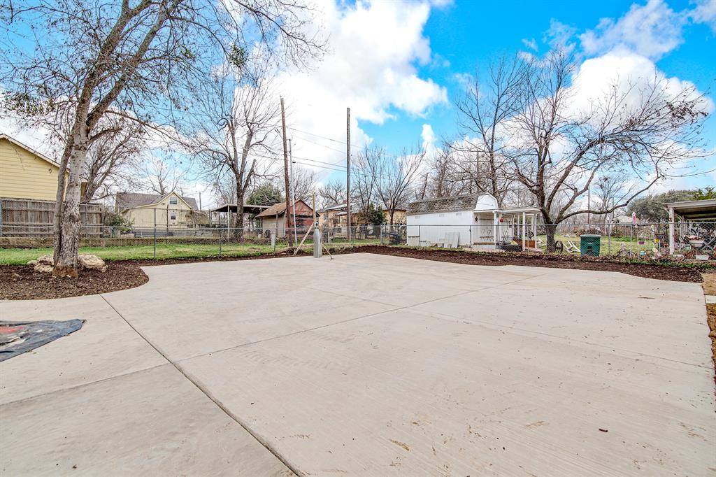 Fort Worth, TX 76104,1128 E Broadway Avenue