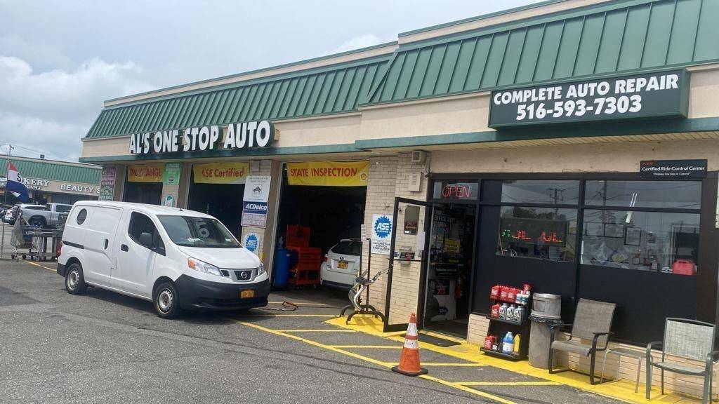 Hicksville, NY 11801,178 West Old Country RD