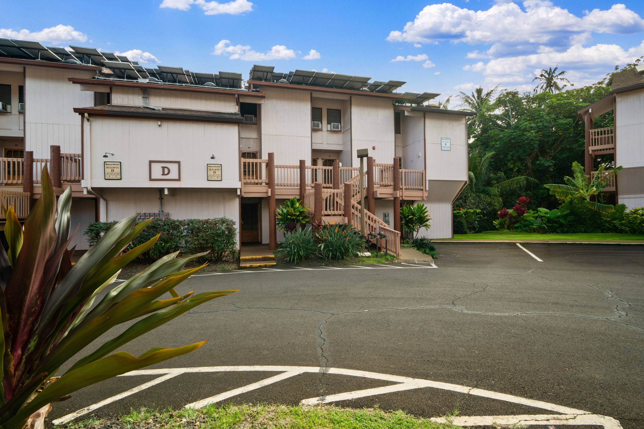 Lihue, HI 96766,3411 WILCOX RD #D52