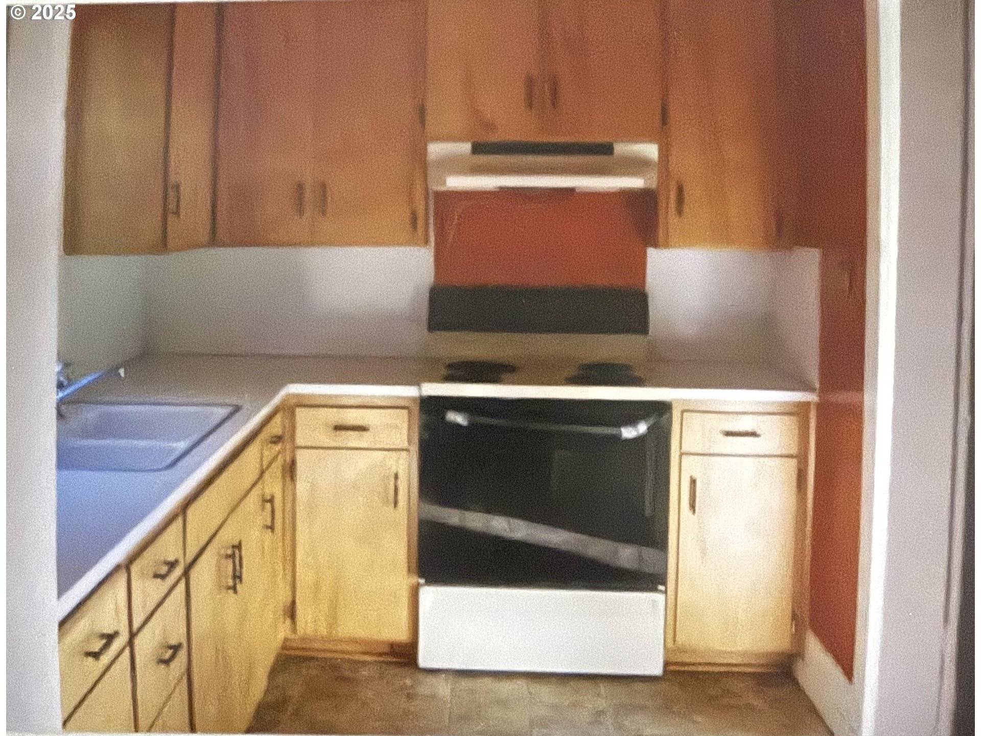 Springfield, OR 97477,835 ANDERSON LN