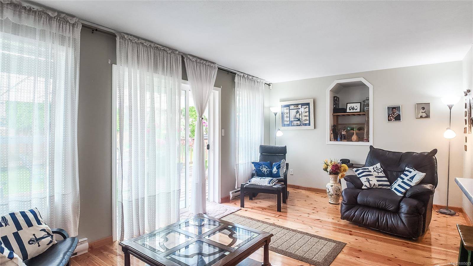 Campbell River, BC V9W 7H2,601 Azalea Pl