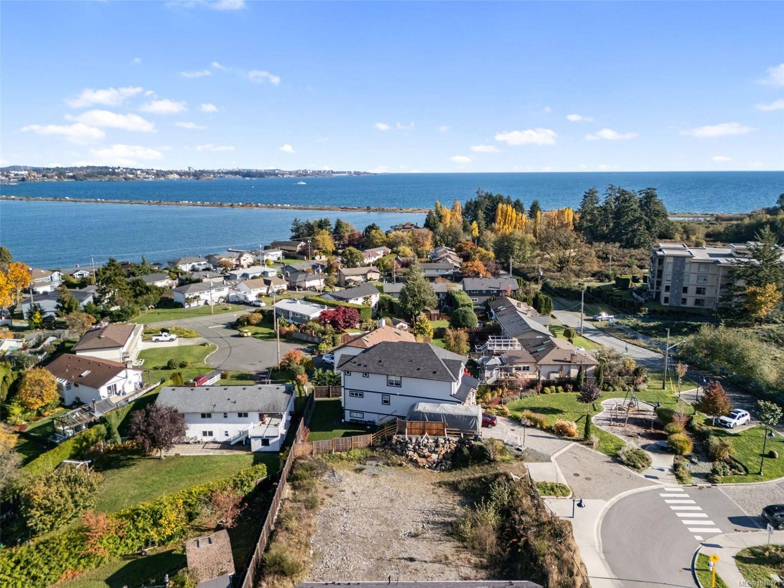 Colwood, BC V9C 0R1,284 Seafield Rd