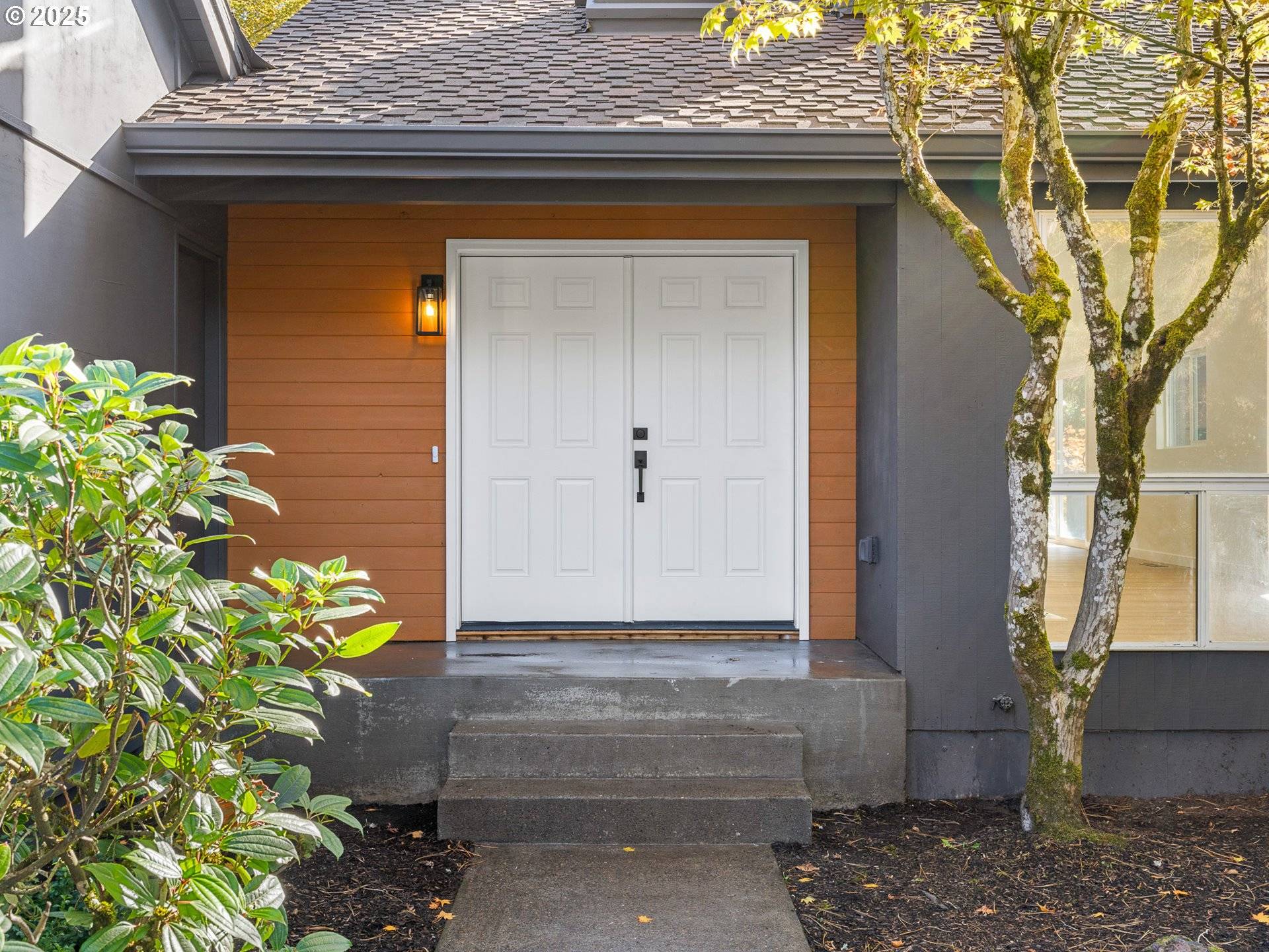 Lake Oswego, OR 97035,16 OTHELLO ST