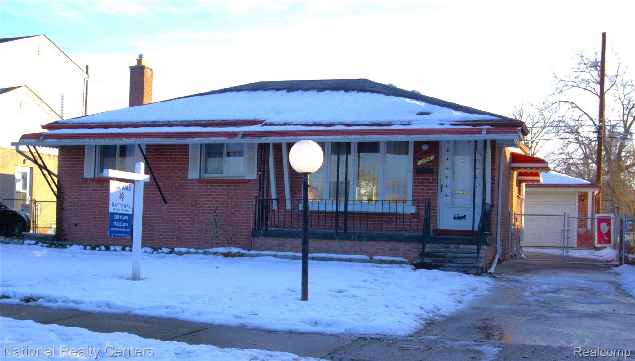 Westland, MI 48186,32547 Avondale ST