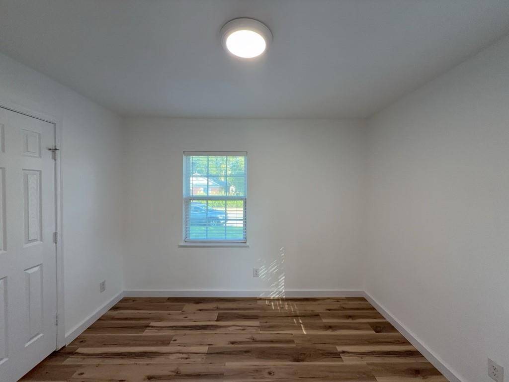 Arlington, TX 76010,1202 Valley View Drive