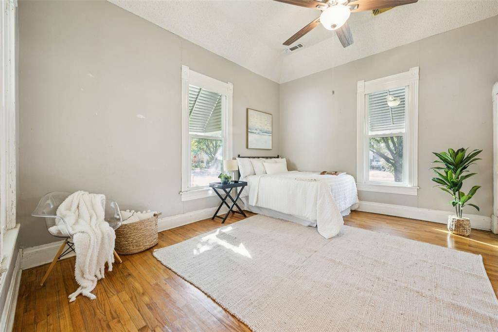 Denton, TX 76201,222 W College Street #A,B,C