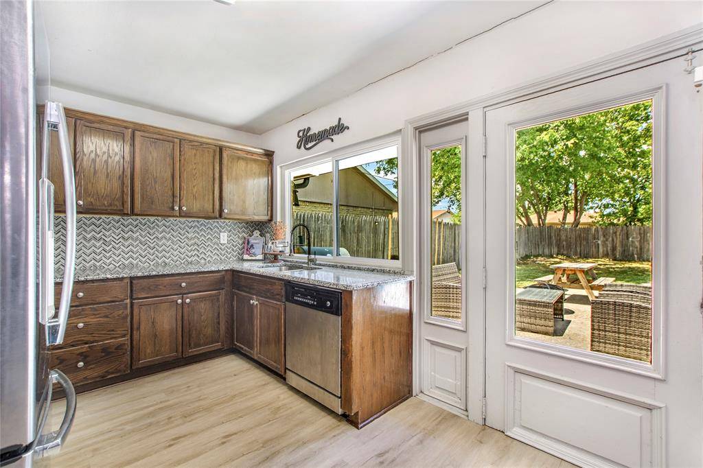 Grand Prairie, TX 75051,153 Harper Court