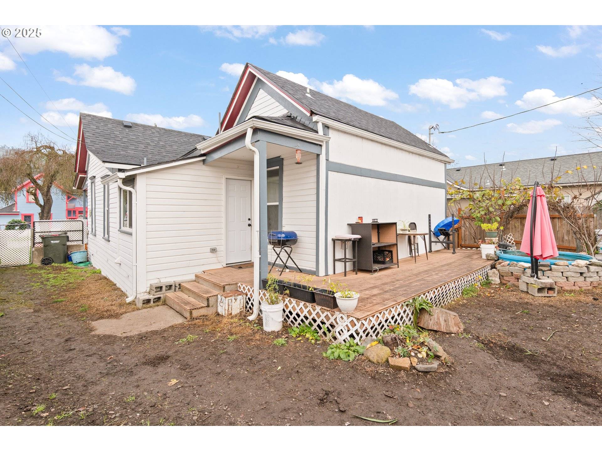 Roseburg, OR 97470,1321 SE MILL ST