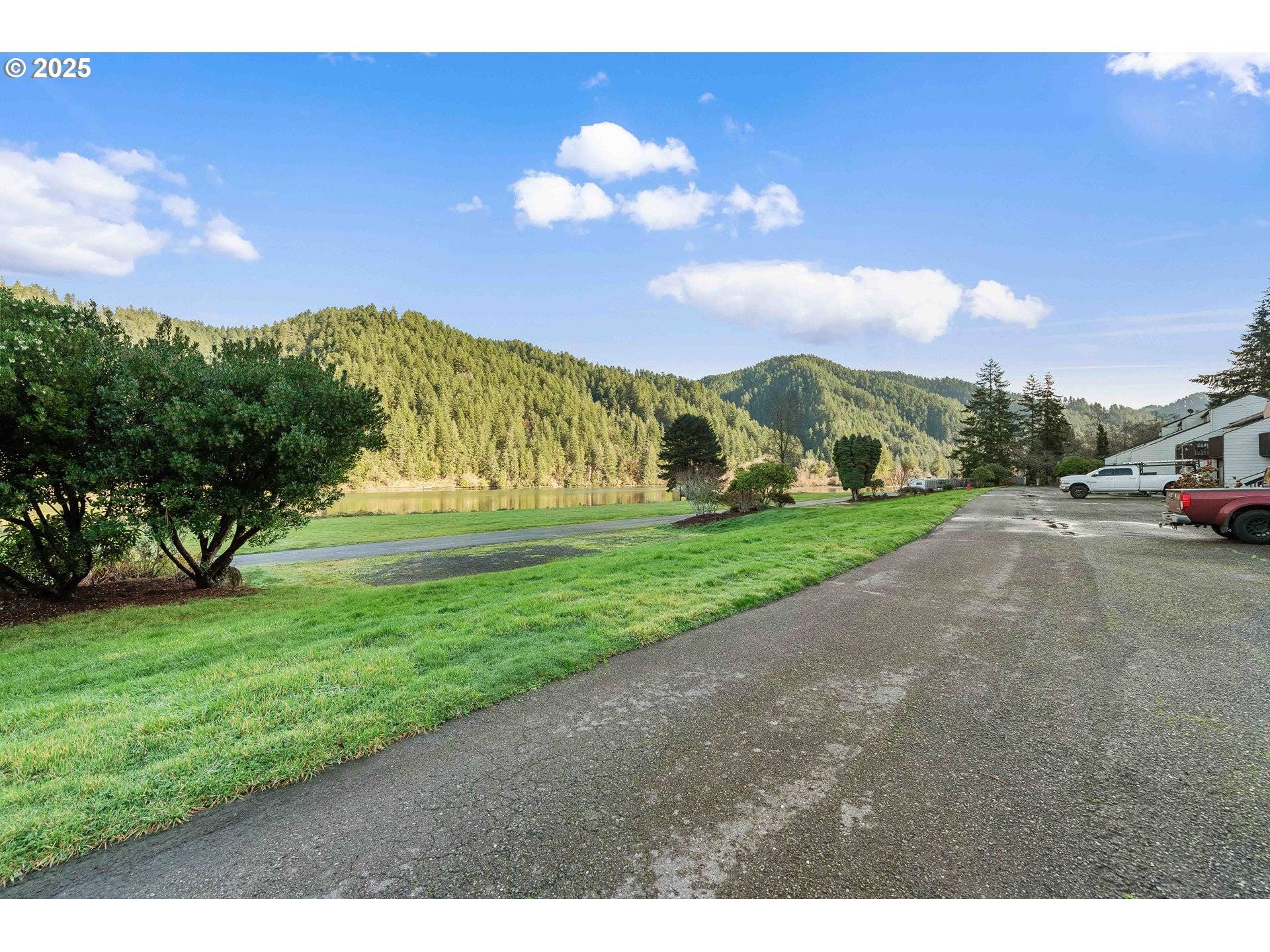 Reedsport, OR 97467,43605 STATE HIGHWAY 38 #17