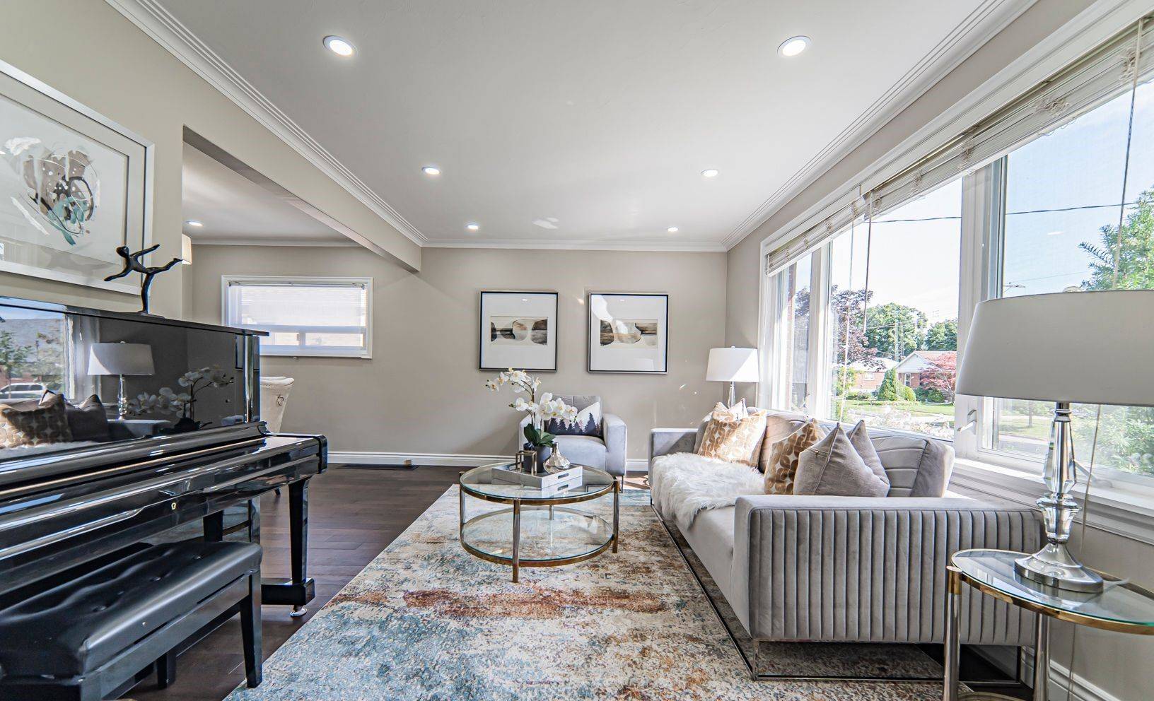 Toronto E04, ON M1P 1S9,98 Canlish RD #Main