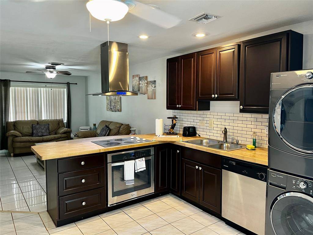 Margate, FL 33063,2678-2692 NW 65th Ave