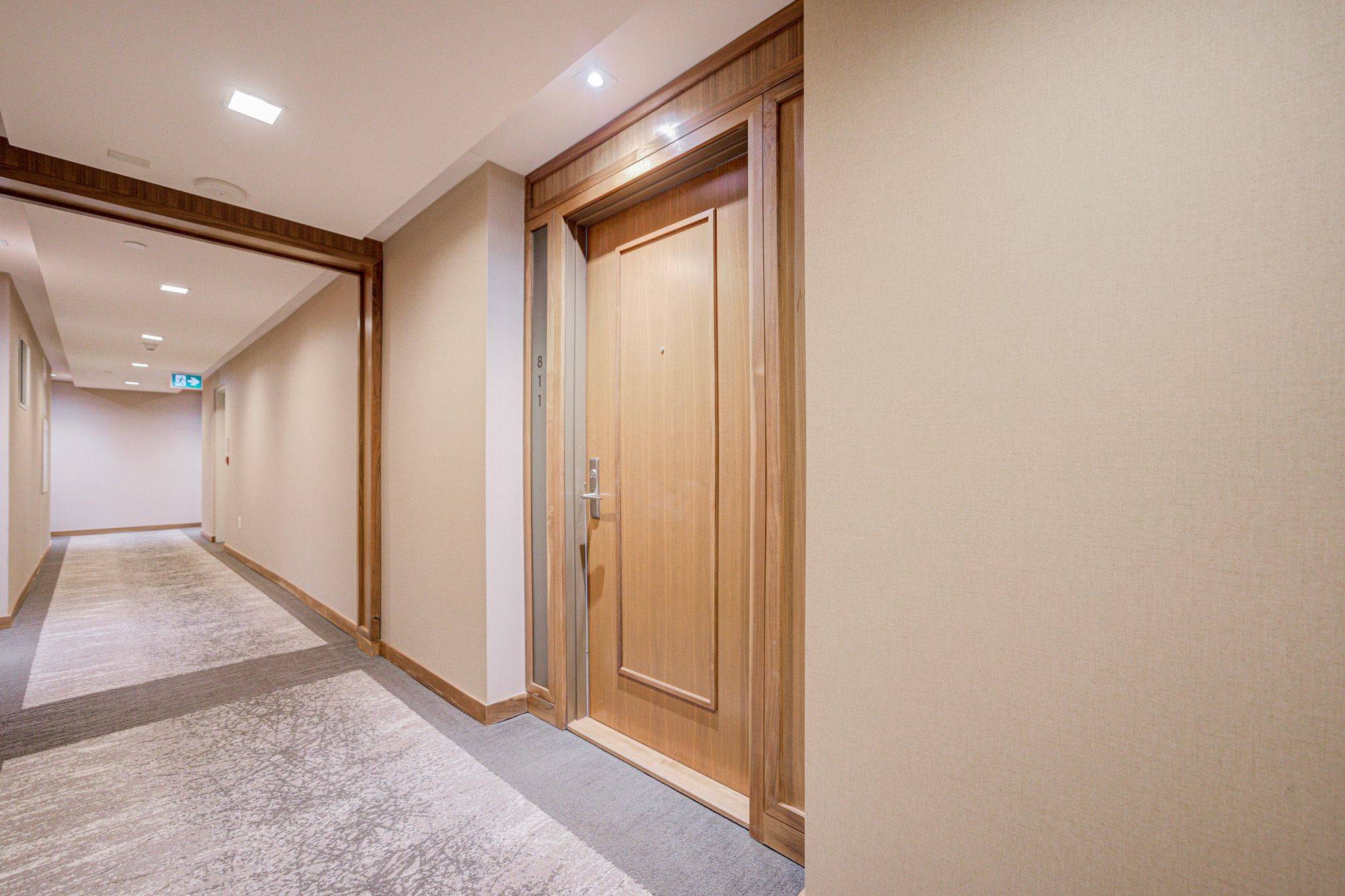 Markham, ON L6C 0Y4,15 Stollery Pond CRES #811