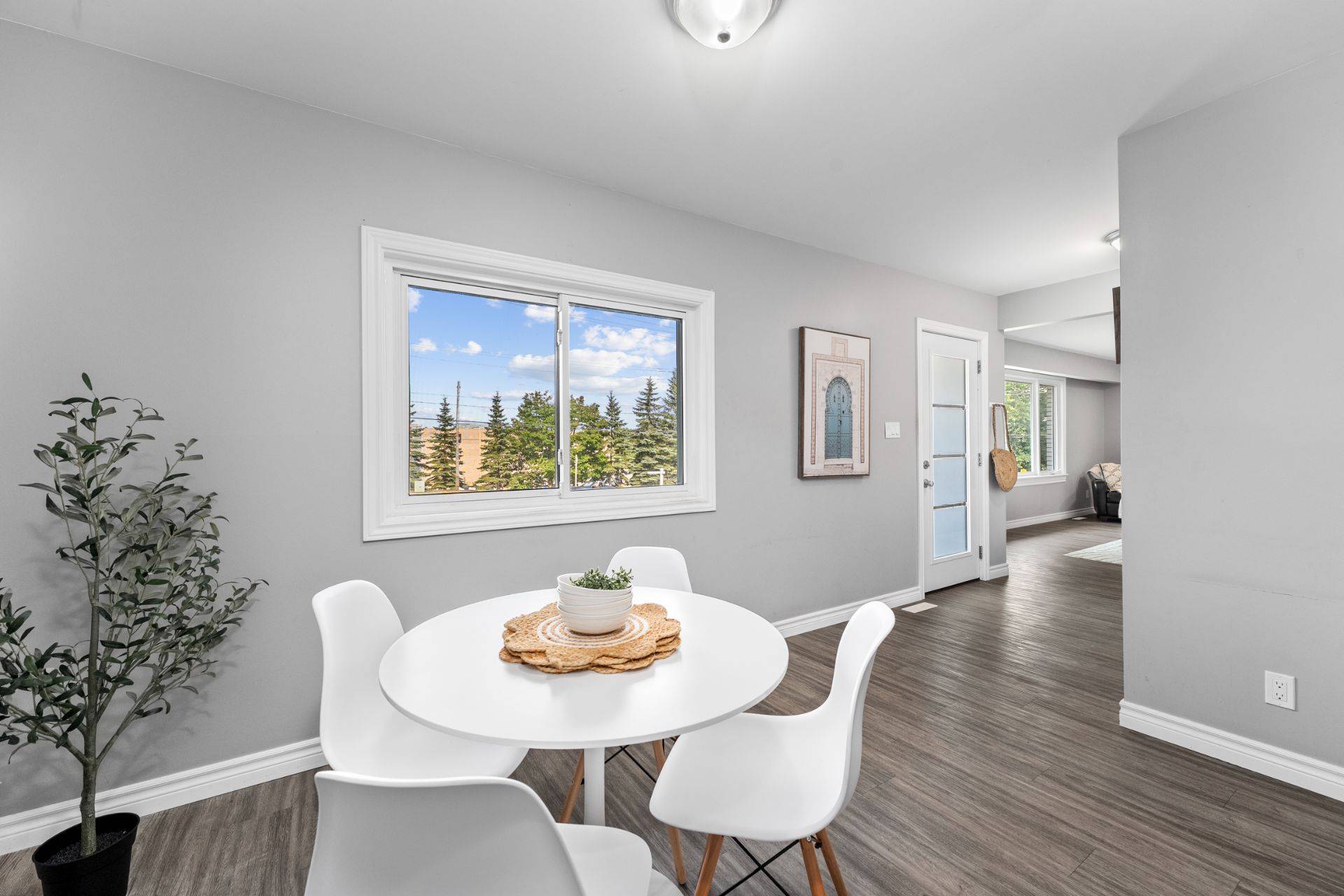 Orillia, ON L3V 6C7,143 Westmount DR N #Upper Unit