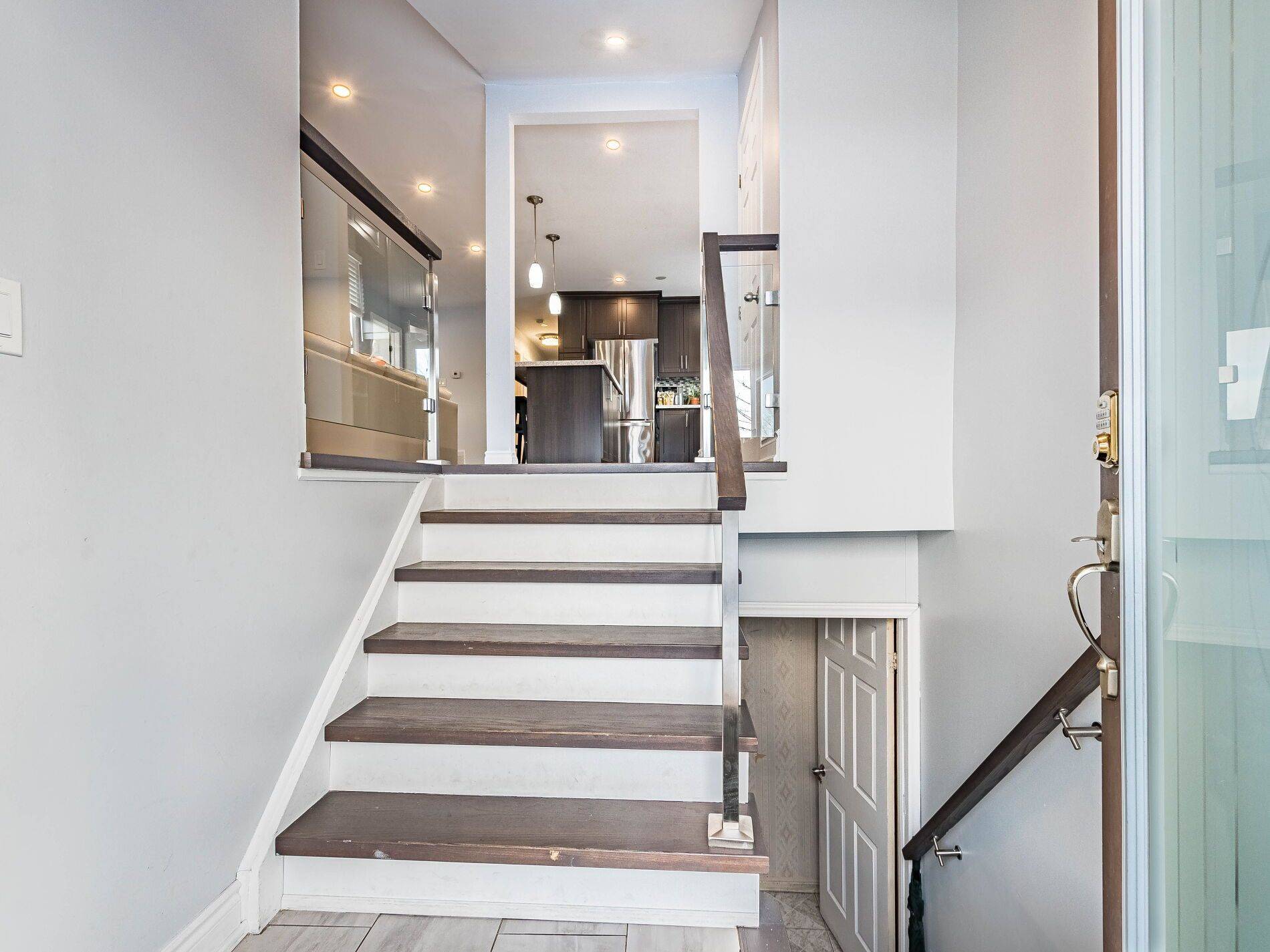 Brampton, ON L6V 2Z1,18 Ashford CT