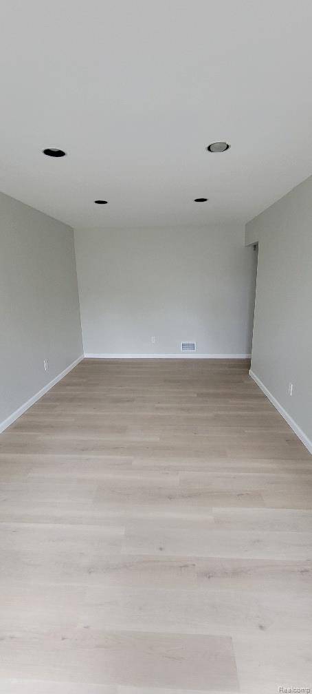 Oak Park, MI 48237,26421 Raine ST