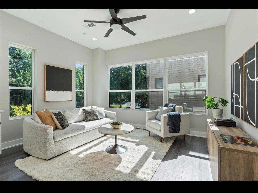 Dallas, TX 75206,5810 Hudson Street #103