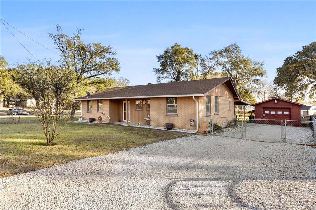 Quinlan, TX 75474,2097 County Road 3830