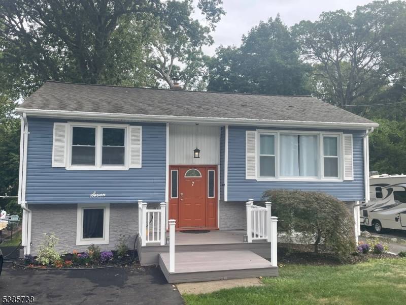 Rockaway Twp., NJ 07866,7 Oakland Ave