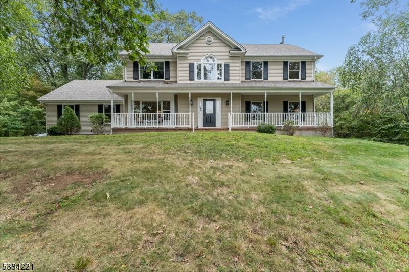 Bethlehem Twp., NJ 08802,18 Bridle Path Dr