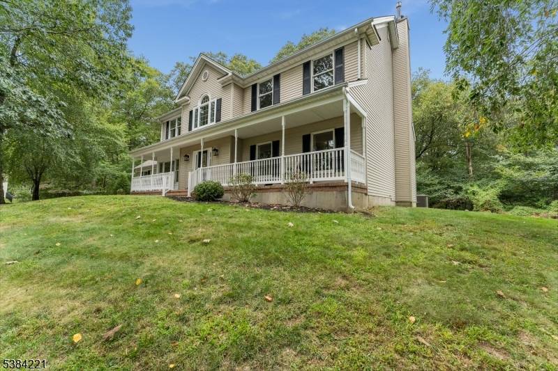 Bethlehem Twp., NJ 08802,18 Bridle Path Dr