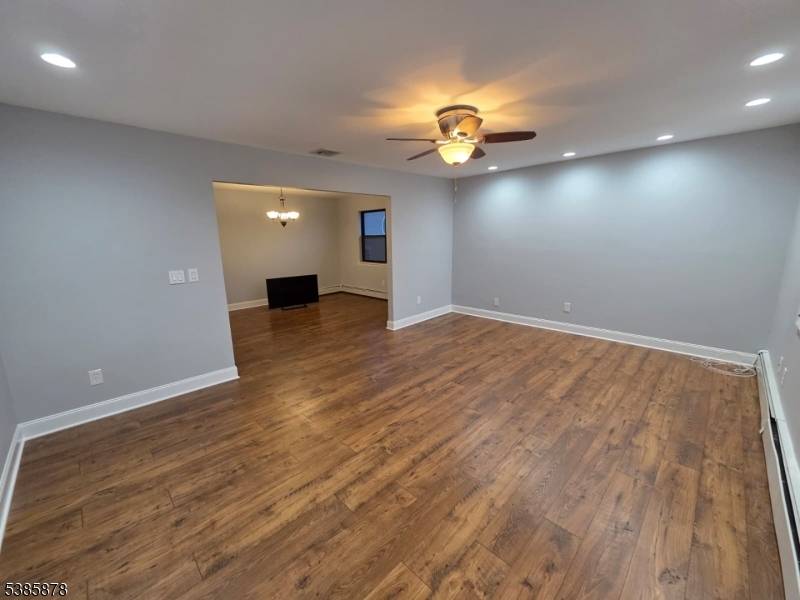 Carlstadt Boro, NJ 07072,730 5Th St