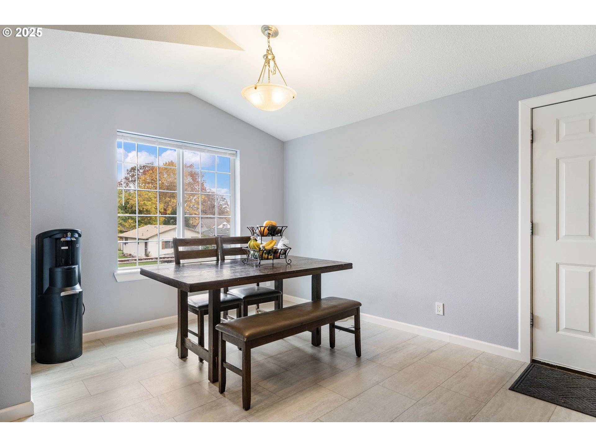 St Helens, OR 97051,453 N 11TH ST