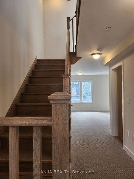 Richmond Hill, ON L4E 1G9,104 Credit LN