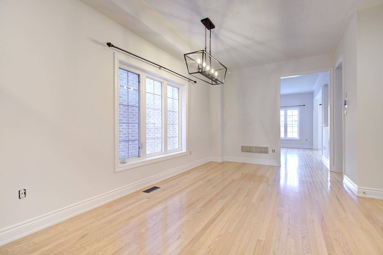 Vaughan, ON L6A 0N1,110 Chayna CRES