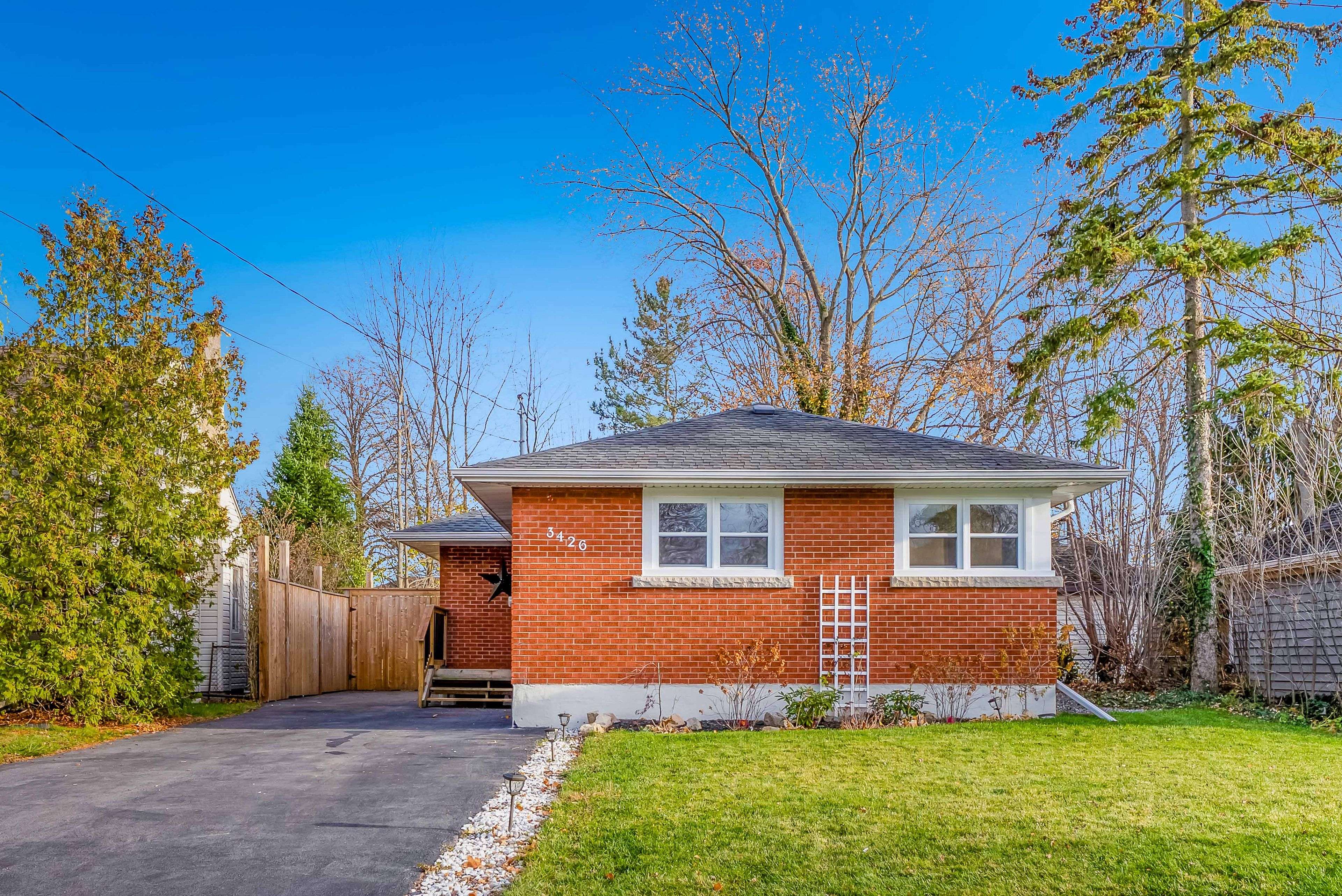 Niagara Falls, ON L2G 6K3,3426 Strang DR