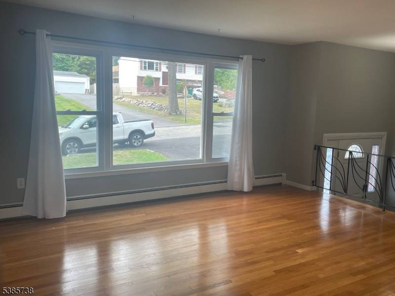 Rockaway Twp., NJ 07866,7 Oakland Ave