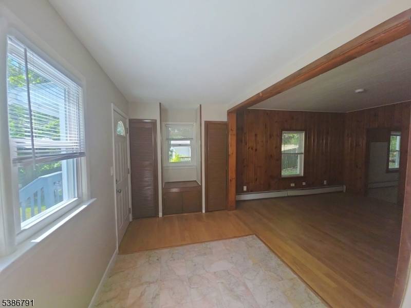 Mount Arlington Boro, NJ 07856,7 Chestnut St