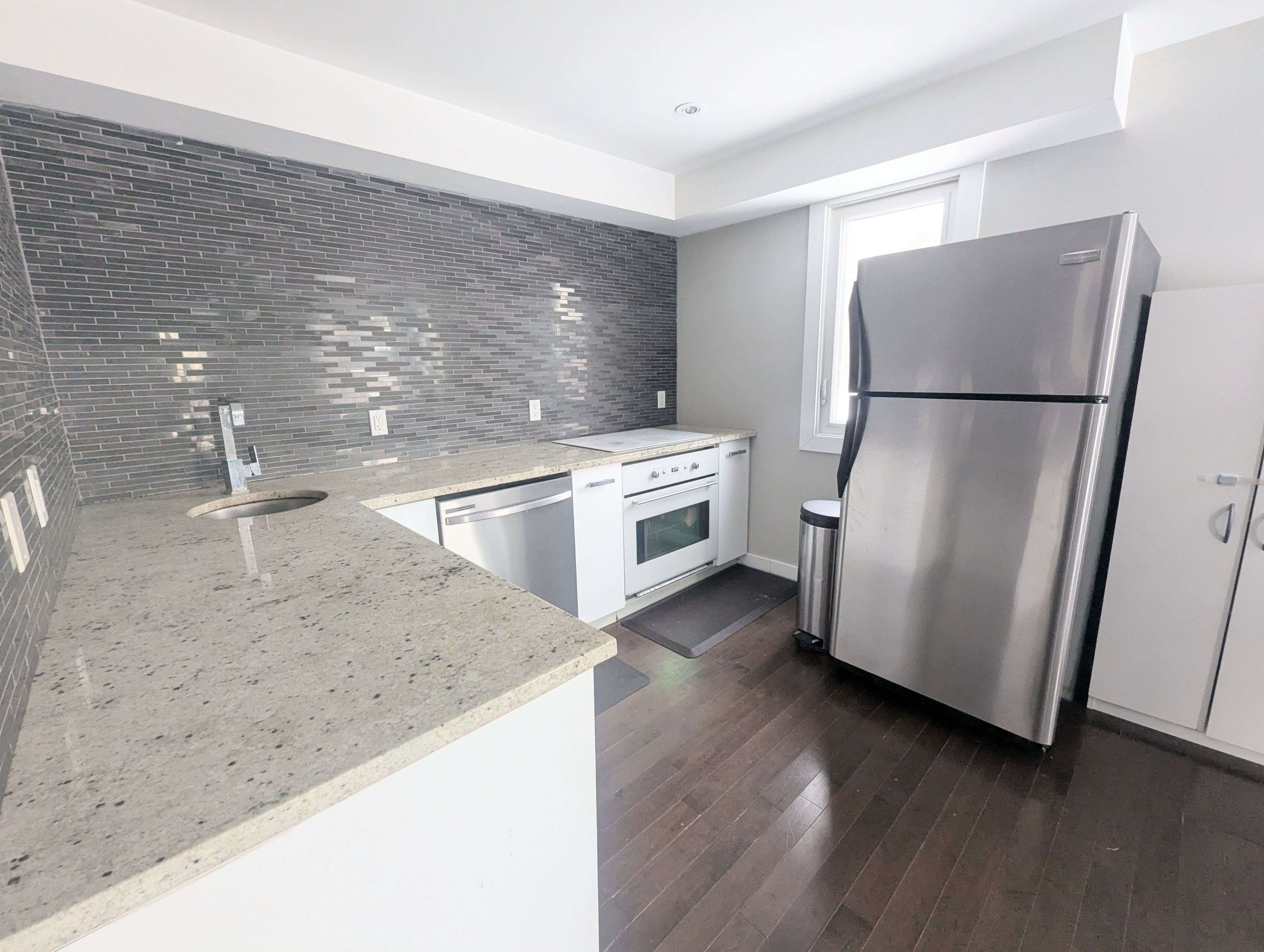 Kanata, ON K2K 1X7,1175 March RD