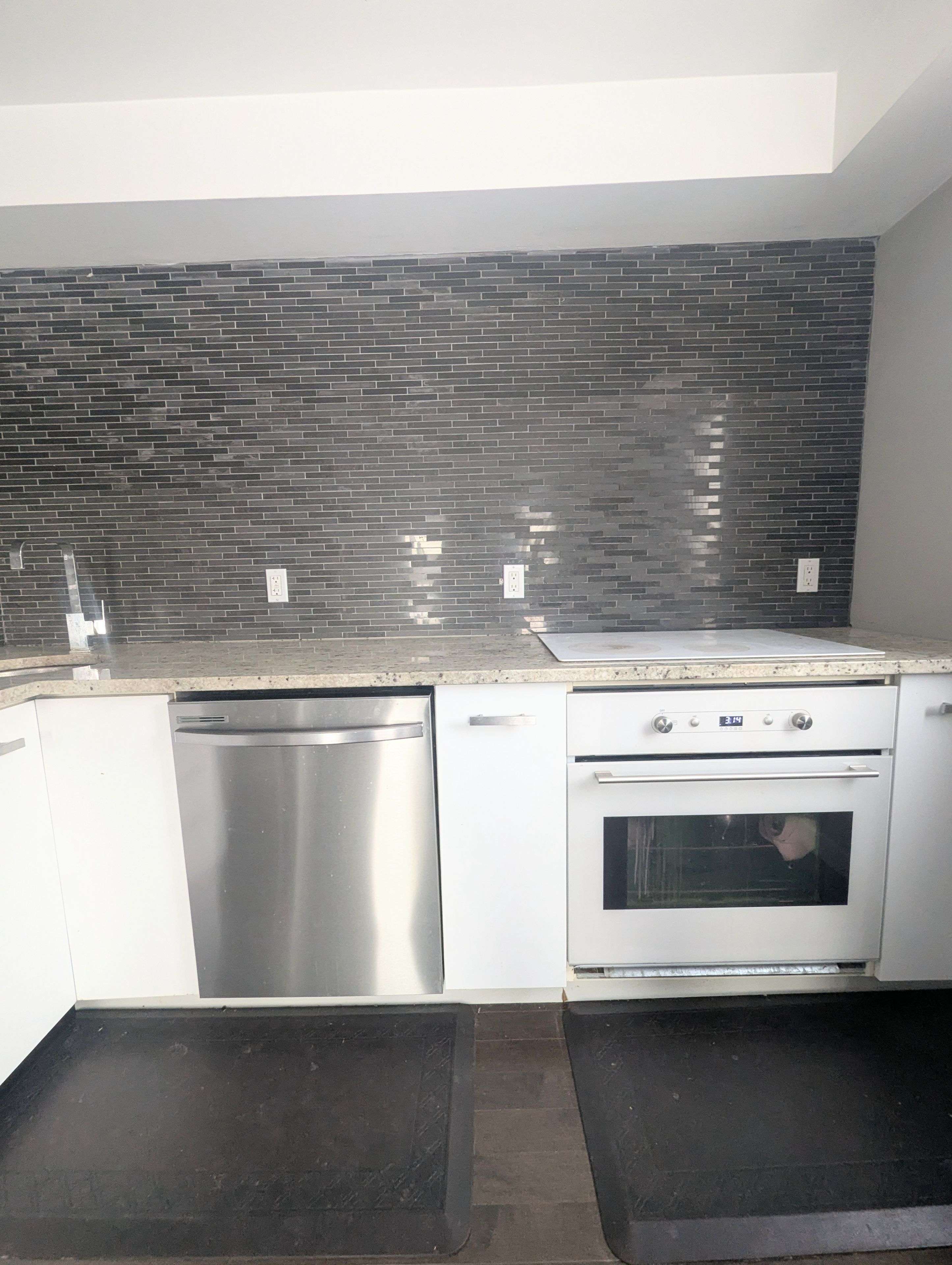 Kanata, ON K2K 1X7,1175 March RD