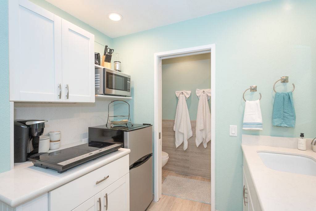 Kailua-kona, HI 96740,75-5776 KUAKINI HWY #317