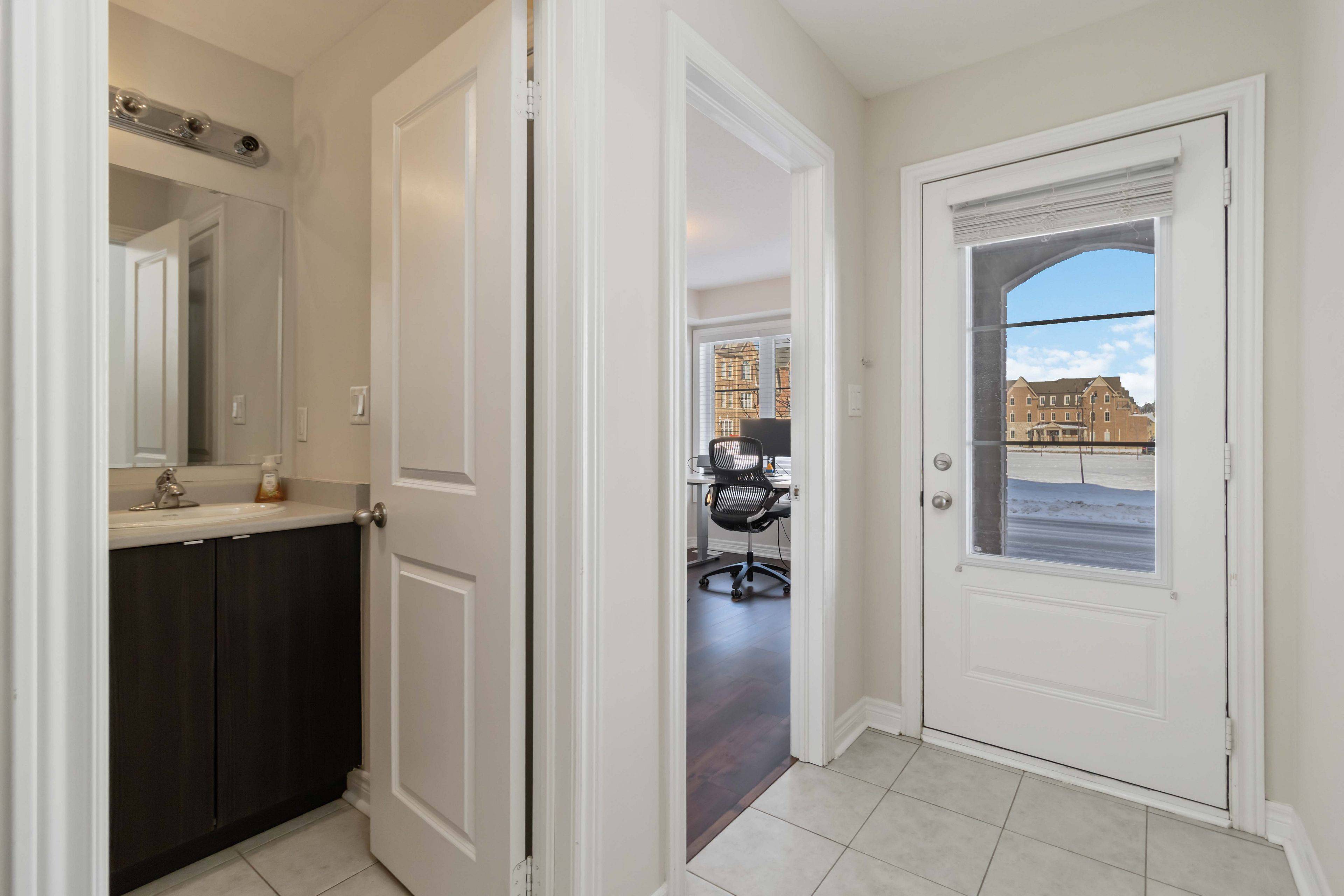 Brampton, ON L7A 4Z7,11 Finegan CIR