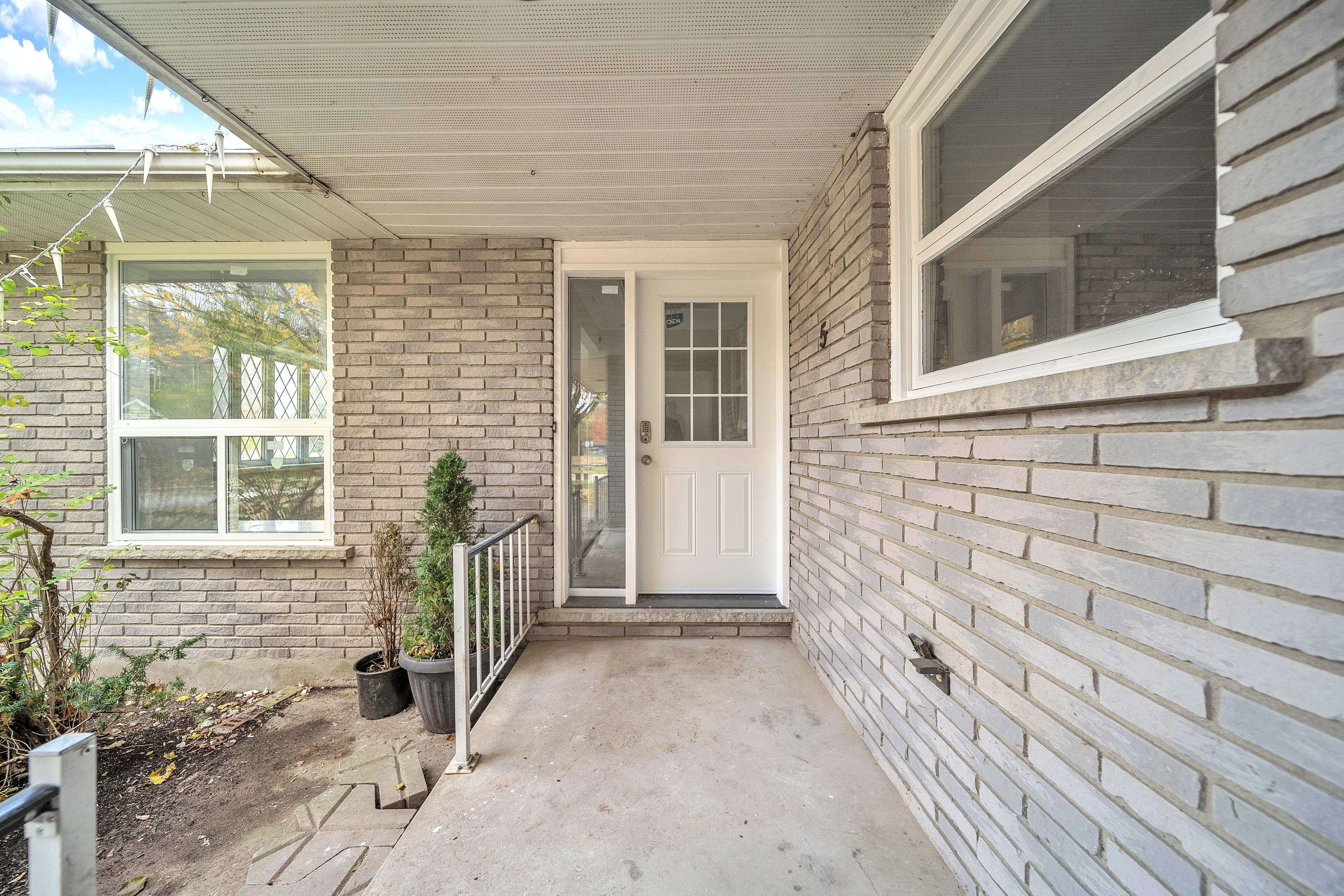 Brockton, ON N0G 2V0,5 Centennial DR