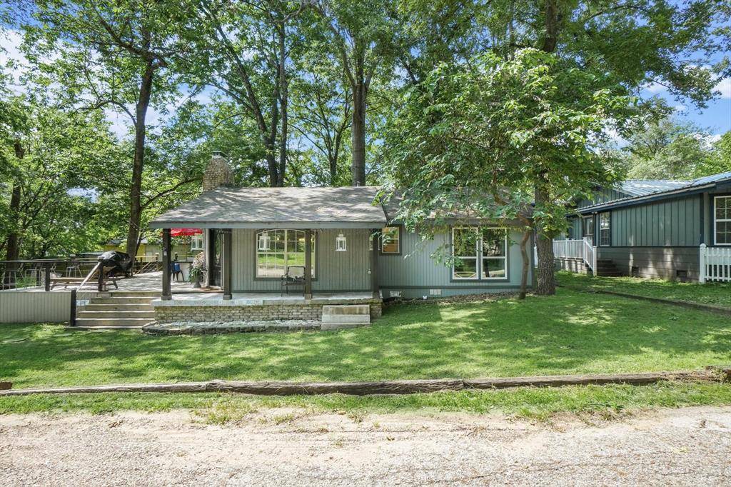 Tool, TX 75143,624 Apache Trail