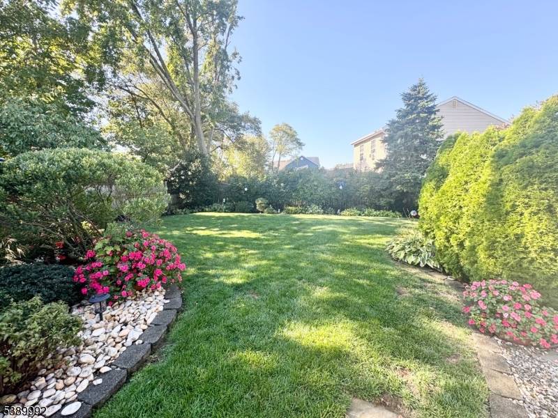 Union Beach Boro, NJ 07735,902 10Th St