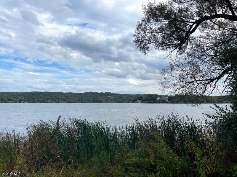 Stanhope Boro, NJ 07874,7 Walton Street