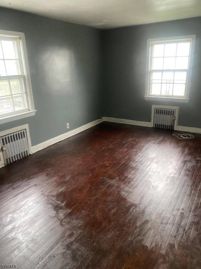 Irvington Twp., NJ 07111,8 Mcgotty Pl #2